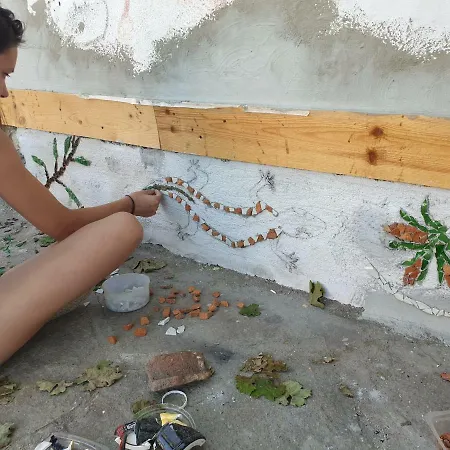 Art House Pensiune *